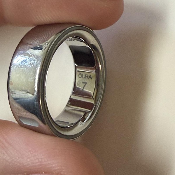 Oura Ring Gen 4 - Silver, Size 7