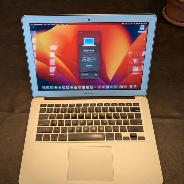 MacBook Air 2014 - 13 inch - 128 GB, Silver, 8 GB