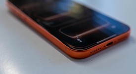 Mint
													Apple iPhone 17 Pro Max - Unlocked, Cosmic Orange, 256 GB, A3257, photo 3 of 11