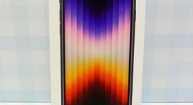 New
													Apple iPhone SE 3rd Gen 2022 - US Cellular, Midnight, 64 GB, A2595, photo 1 of 4