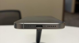 Mint
													Apple iPhone 15 Pro - Unlocked, White, 512 GB, A2848, photo 2 of 11