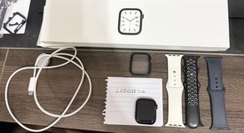 Good
													Apple Watch Series 7 41mm - Midnight, A2473 - GPS, Aluminum, photo 1 of 7