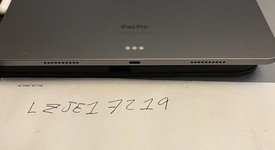 Mint
													Apple iPad Pro 12.9" 6th Gen 2022 - Wi-Fi, Gray, 256 GB, photo 3 of 6