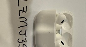 Used
													Apple AirPods Pro 2 - Lightning, photo 4 of 4