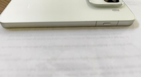 Mint
													Oppo Find X9 Pro - Unlocked Non-US, Silk White, 512 GB, 16 GB, photo 3 of 8