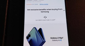 Good
													Samsung Galaxy Z Flip7 - Unlocked, Jet Black, 256 GB, 12 GB, SM-F766U1, photo 3 of 3