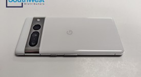 Good
													Google Pixel 7 Pro - Verizon, Snow, 256 GB, 12 GB, GE2AE, photo 4 of 9