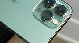 Good
													Apple iPhone 13 Pro - Unlocked, Green, 256 GB, A2483, photo 3 of 5