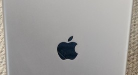 Good
													Apple iPad 6th Gen - Unlocked, Gray, 32 GB, A1954, photo 2 of 6