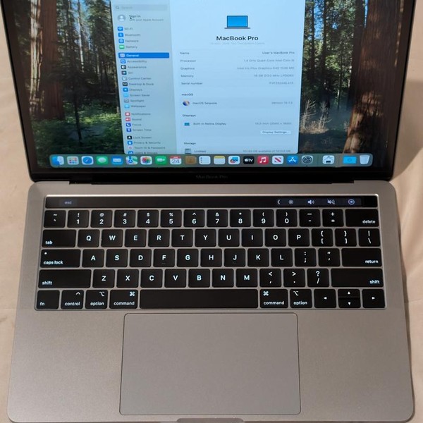 MacBook Pro 2019 - 13 inch - 128 GB, Gray, 16 GB, Intel Core i5