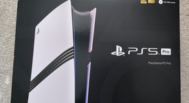 Mint
													PlayStation 5 Pro (2024) - White, 2 TB, photo 3 of 3
