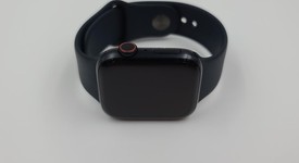 Fair
													Apple Watch SE 2nd Gen 44mm - Unlocked, Midnight, A2727 - Cellular, Aluminum, photo 3 of 5