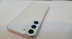 Mint
													Samsung Galaxy S22 - Unlocked, White, 256 GB, 8 GB, SM-S901U1, photo 4 of 5