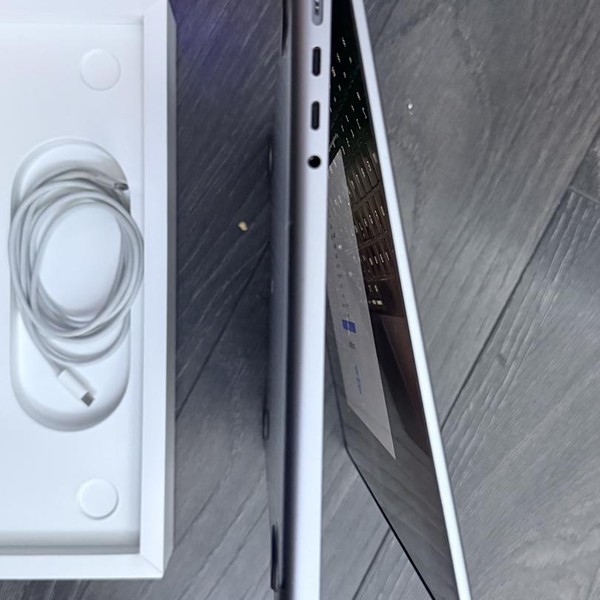 MacBook Pro 2021 - 14 inch - 1 TB, Gray, 32 GB, Apple M1 Max