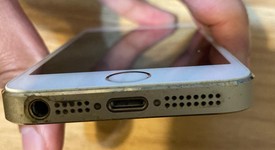 Good
													Apple iPhone 5S - AT&T, Gold, 16 GB, A1533, photo 6 of 6