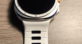 Good
													Samsung Galaxy Watch Ultra - Unlocked, White, SM-L705U, 47mm, photo 1 of 9