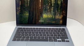 Mint
													MacBook Air 2025 (M4) - 13" - Apple M4, Sky Blue, 512 GB, 16 GB, photo 3 of 14