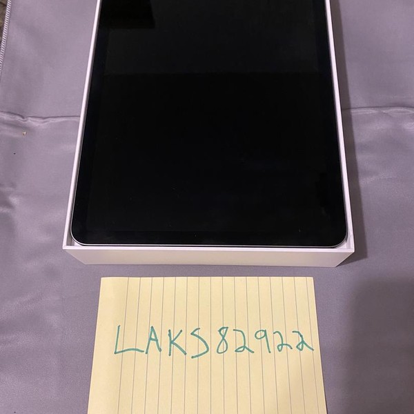 Apple iPad Air (4th Gen) - Wi-Fi, 64 GB, Gray, A2316
