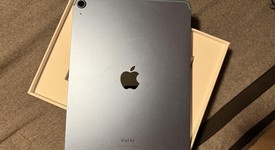 Mint
													Apple iPad Air 5th Gen - Unlocked, Blue, 64 GB, A2589, photo 2 of 14