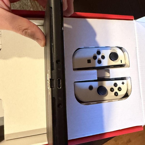 Nintendo Switch - OLED - 64 GB, White