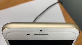 Mint
													Apple iPhone 7 - Verizon, Gold, 32 GB, A1660, photo 5 of 8