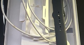 Good
													Apple Watch Series 9 45mm - Unlocked, Midnight, A2984 - Cellular, Aluminum, photo 2 of 5