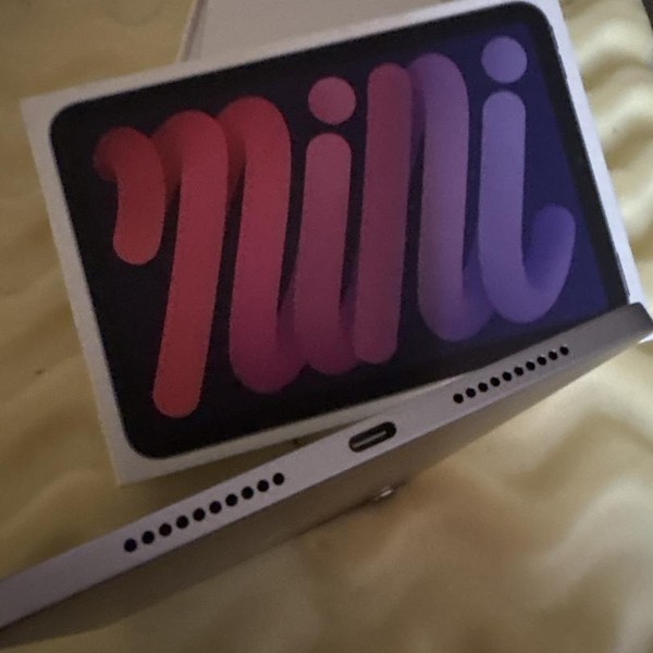 Apple iPad Mini 7th Gen - Wi-Fi, 128 GB, Purple, A2993