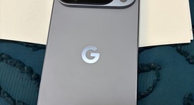 Mint
													Google Pixel 10 Pro - Unlocked, Moonstone, 128 GB, G4QUR, photo 4 of 5