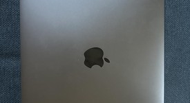 Good
													MacBook Pro 2017 (With Touch Bar) - 13" - I5, Gray, 256 GB, 8 GB, photo 2 of 10
