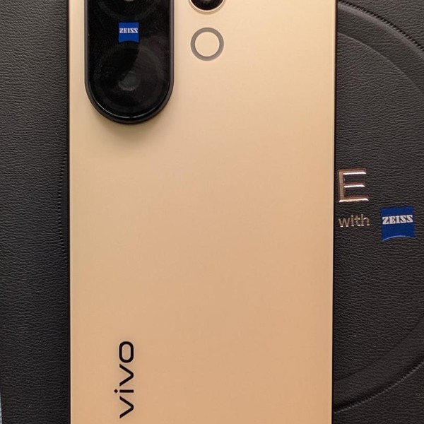 vivo X200 FE - Unlocked Non-US, Yellow, 256 GB, 12 GB