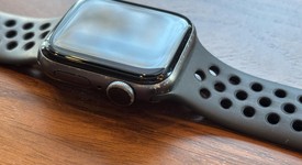 Good
													Apple Watch Series 6 40mm - Gray, A2291 - GPS, Nike, photo 1 of 6