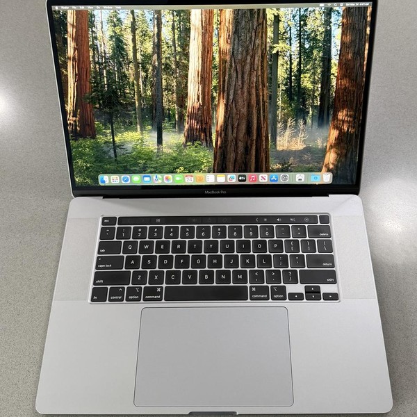MacBook Pro 2019 - 16 inch - 512 GB, Gray, 16 GB, Intel Core i7