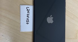 Good
													Apple iPhone SE 2nd Gen 2020 - Unlocked, Black, 128 GB, A2275, photo 2 of 5