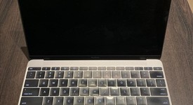 Good
													MacBook Retina 2016 - 12" - Gray, 256 GB, 8 GB, photo 1 of 7
