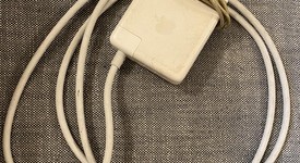 Good
													MacBook Pro 2015 (Retina) - 15" - Silver, 256 GB, 16 GB, photo 2 of 11