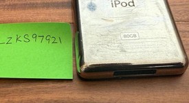 Fair
													Apple iPod Classic 6th Gen 2008 - Black, 80 GB, photo 2 of 9