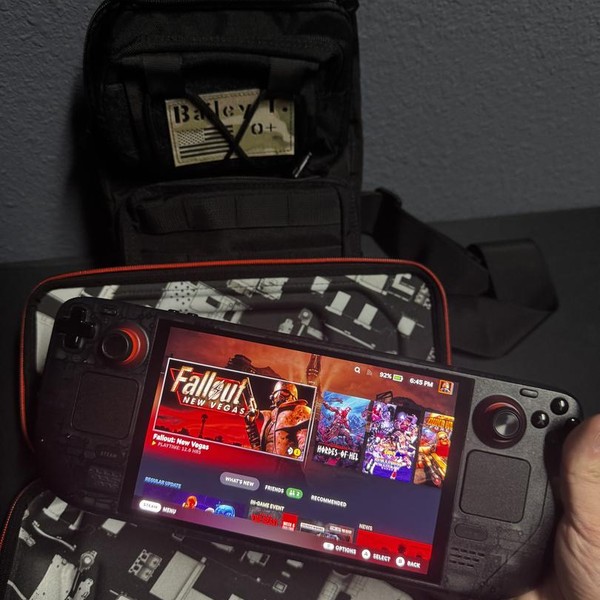 Steam Deck OLED - 1 TB, Clear, 16 GB, AMD, Limited Edition