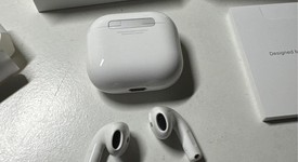 Used
													Apple AirPods 4th Gen - Standard, photo 3 of 3
