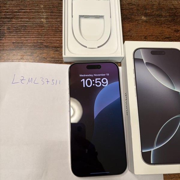 Apple iPhone 16 Pro - Unlocked, 128 GB, White, A3083