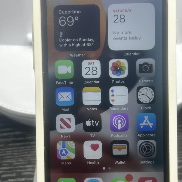 Apple iPhone 7 - AT&T, 32 GB, Jet Black, A1778