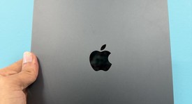 Good
													Apple iPad Air 4th Gen - Unlocked, Gray, 64 GB, A2324, photo 2 of 6