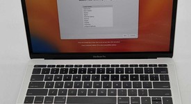 Mint
													MacBook Pro 2017 (No Touch Bar) - 13" - I5, Silver, 256 GB, 16 GB, photo 1 of 8