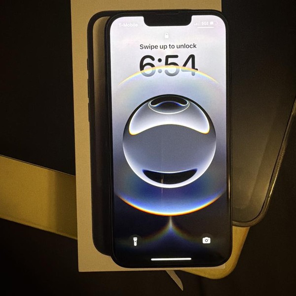 Apple iPhone 16e - Metro by T-Mobile, 128 GB, Black, A3212