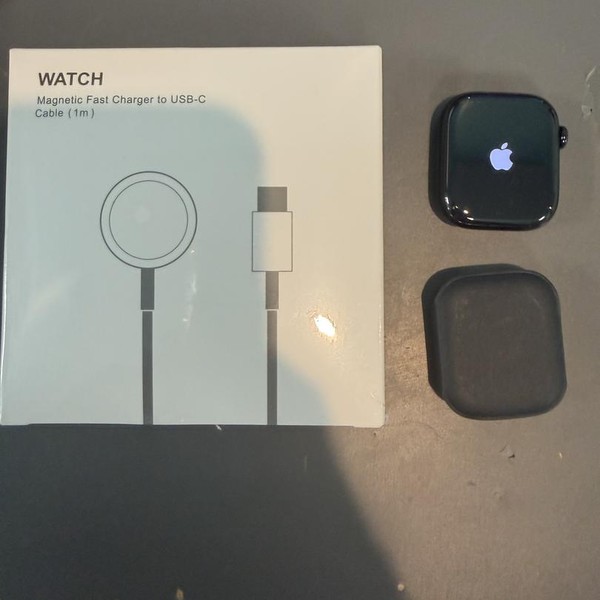 Apple Watch Series 11 42mm - Jet Black, A3331 - GPS, Aluminum