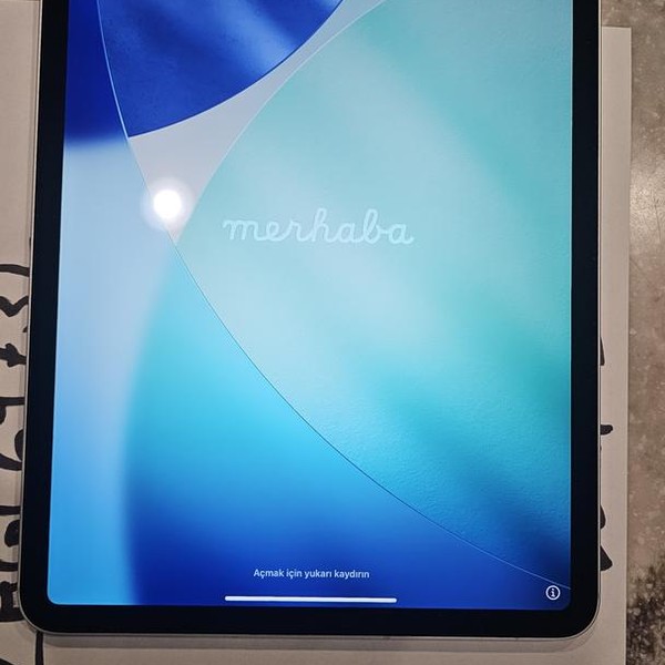 Apple iPad Pro 11 inch 4th Gen 2022 - Unlocked, 128 GB, Silver