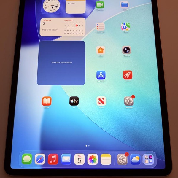 Apple iPad Pro 12.9 inch 3rd Gen 2018 - Wi-Fi, 64 GB, Silver, A1876