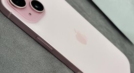Mint
													Apple iPhone 15 Plus - Unlocked, Pink, 128 GB, A2847, photo 4 of 6