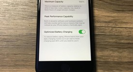 Mint
													Apple iPhone SE 3rd Gen 2022 - Unlocked, Midnight, 64 GB, A2595, photo 1 of 7