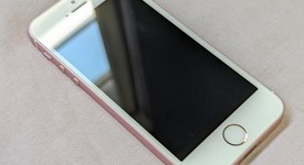 Mint
													Apple iPhone SE 1st Gen 2016 - Unlocked, Rose Gold, 16 GB, A1662, photo 2 of 8
