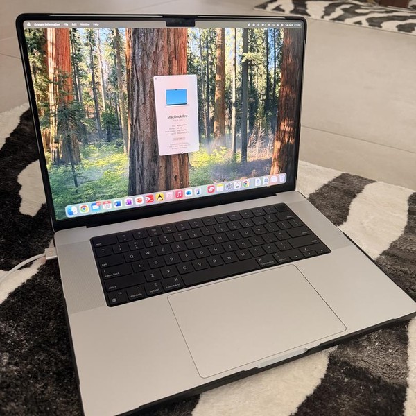 MacBook Pro 2021 - 16 inch - 1 TB, Silver, 16 GB, Apple M1 Pro 10-core